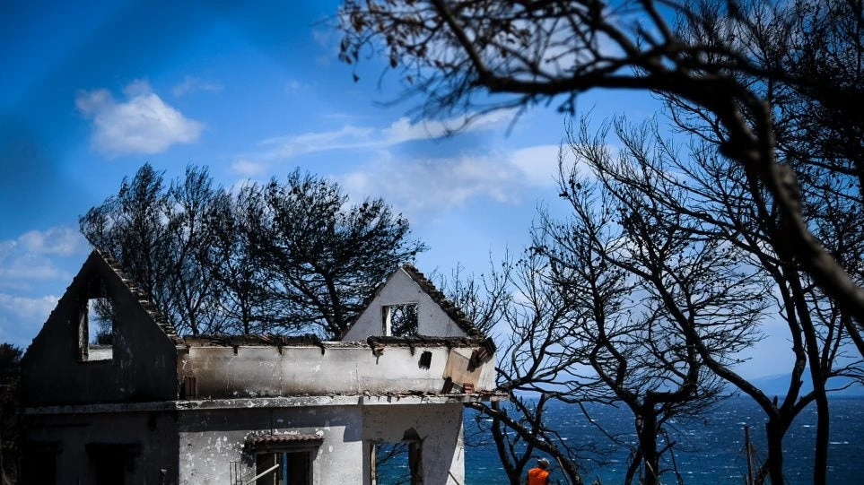 Φωτιά στο Μάτι: Μετά το σάλο υπέγραψαν αμέσως το επίδομα πρώτης ανάγκης στους πυρόπληκτους